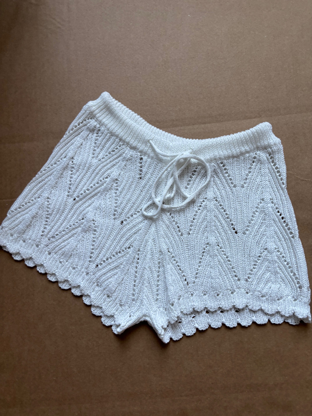 White Crochet Beach Cover-Up Shorts - Size Medium